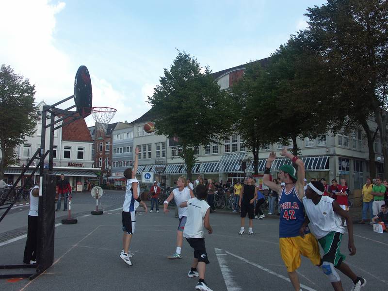 Streetballturnier auf dem Heider Marktplatz